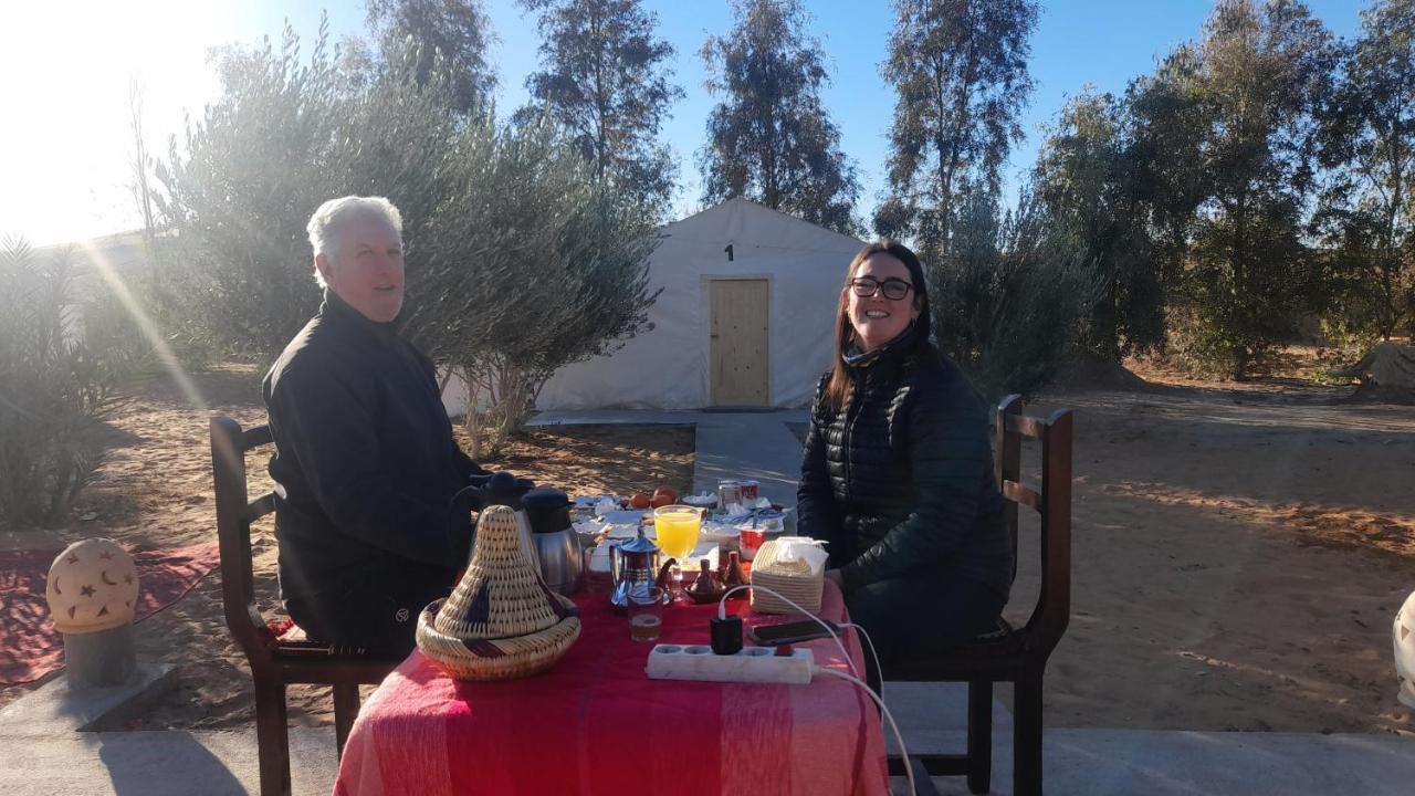 Luxury Trek Desert Camp Merzouga Esterno foto